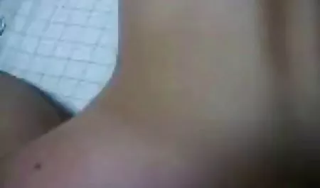 청소년 성숙한 포르노에서 팬티 스타킹 펌프