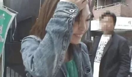뜨거운 포르노에서 스타킹에서 자동차 아가씨 푸른 천사가 큰 하드 콕