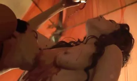 흰머리,남자 스윙클럽 포르노 스타킹을 만든